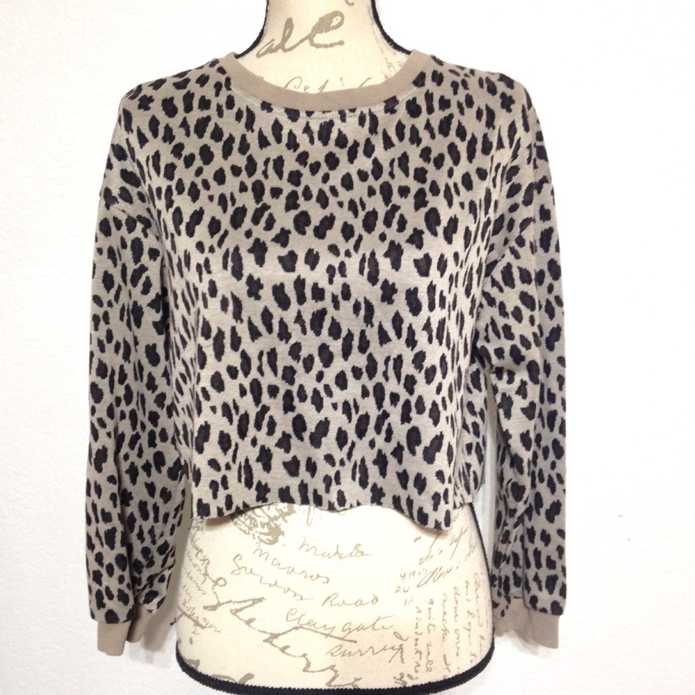 SHEIN CROPPED SWEATSHIRT W/ LEOPARD PRINT DETAIL M - Picture 8 of 8